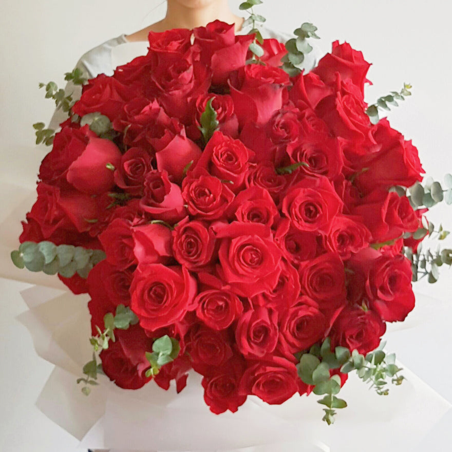 The time when we went with 99 Kenya roses.