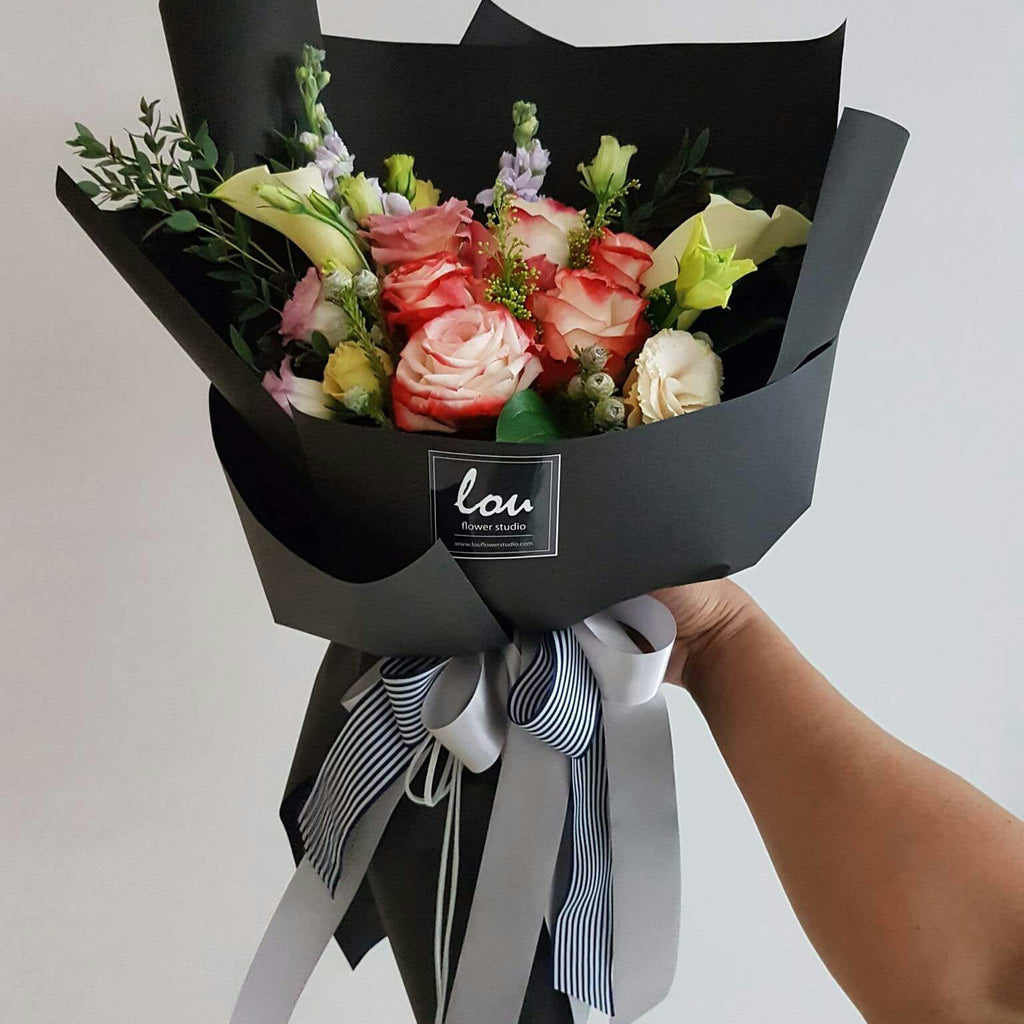 Red Roses Calla Bouquet - Lou Flower Studio