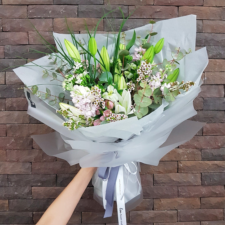 Classic Lily Bouquet - Lou Flower Studio