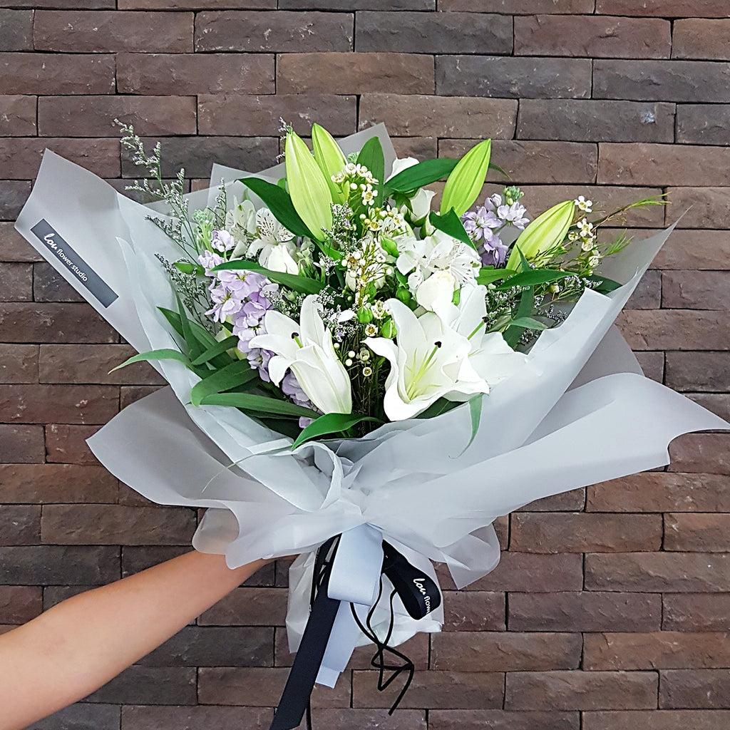 Classic Lily Bouquet - Lou Flower Studio