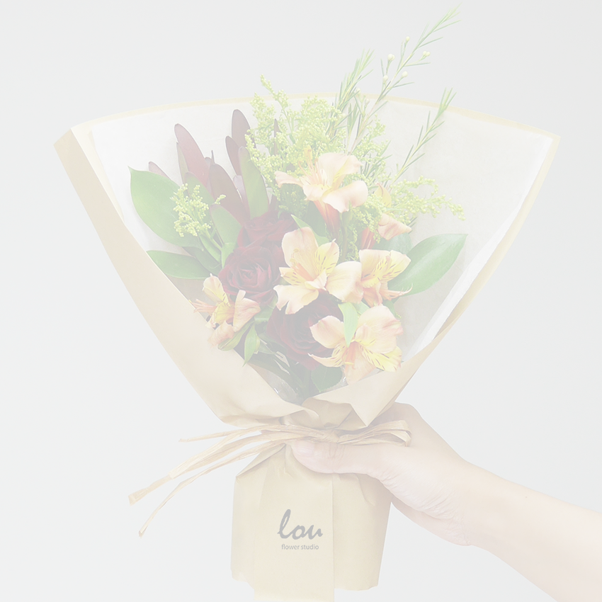 Daily Petite Posy - Pre-order - Lou Flower Studio